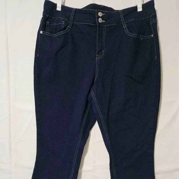 Gemma Rae- Women’s Dark Wash Bootcut Jeans - Picture 1 of 3